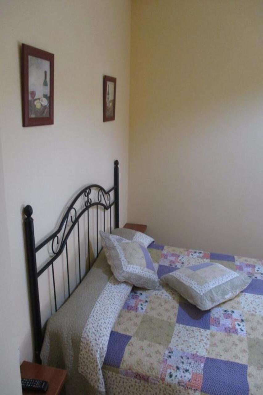 Hostal Becares Palencia Esterno foto