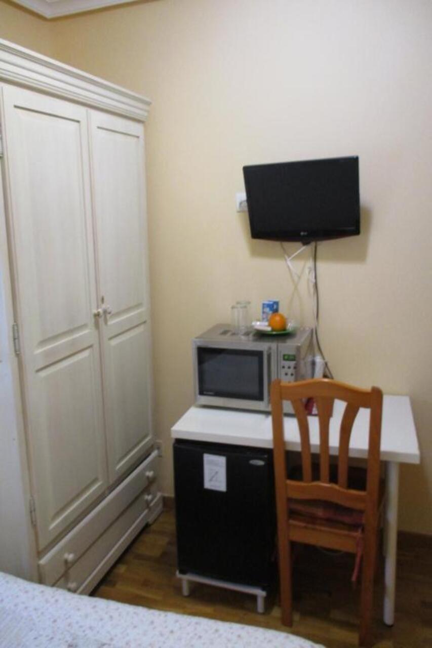 Hostal Becares Palencia Esterno foto