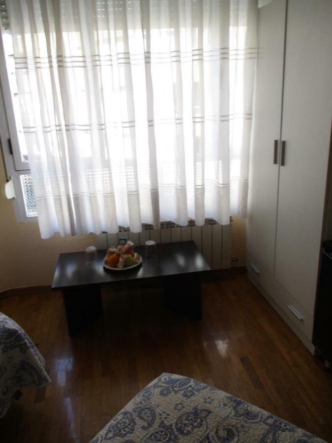 Hostal Becares Palencia Esterno foto