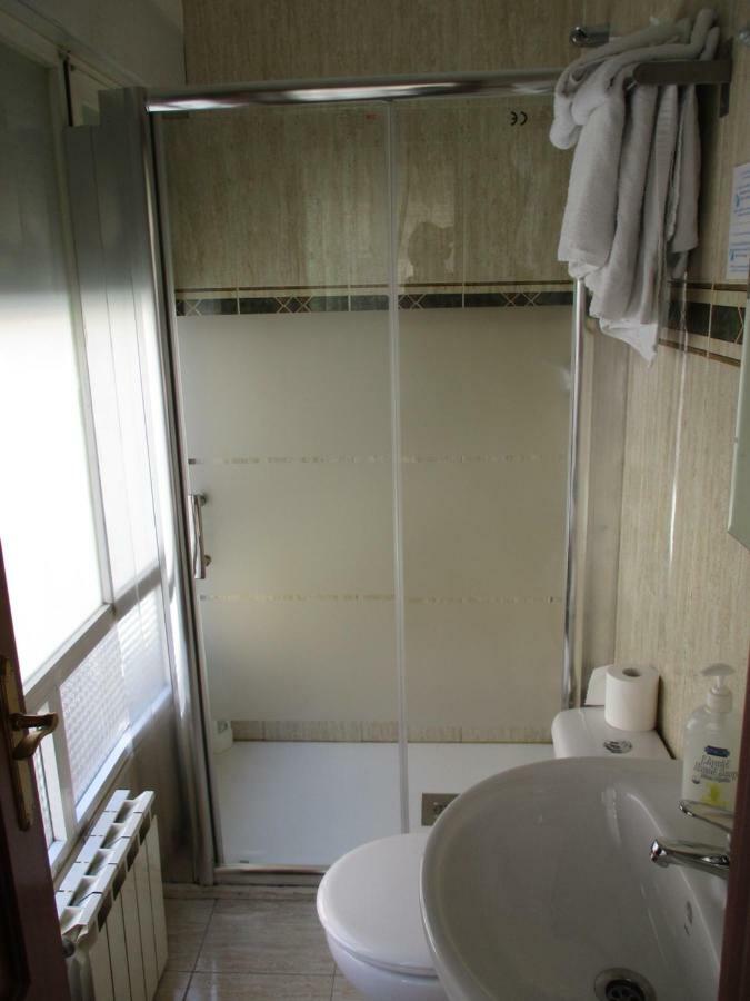 Hostal Becares Palencia Esterno foto